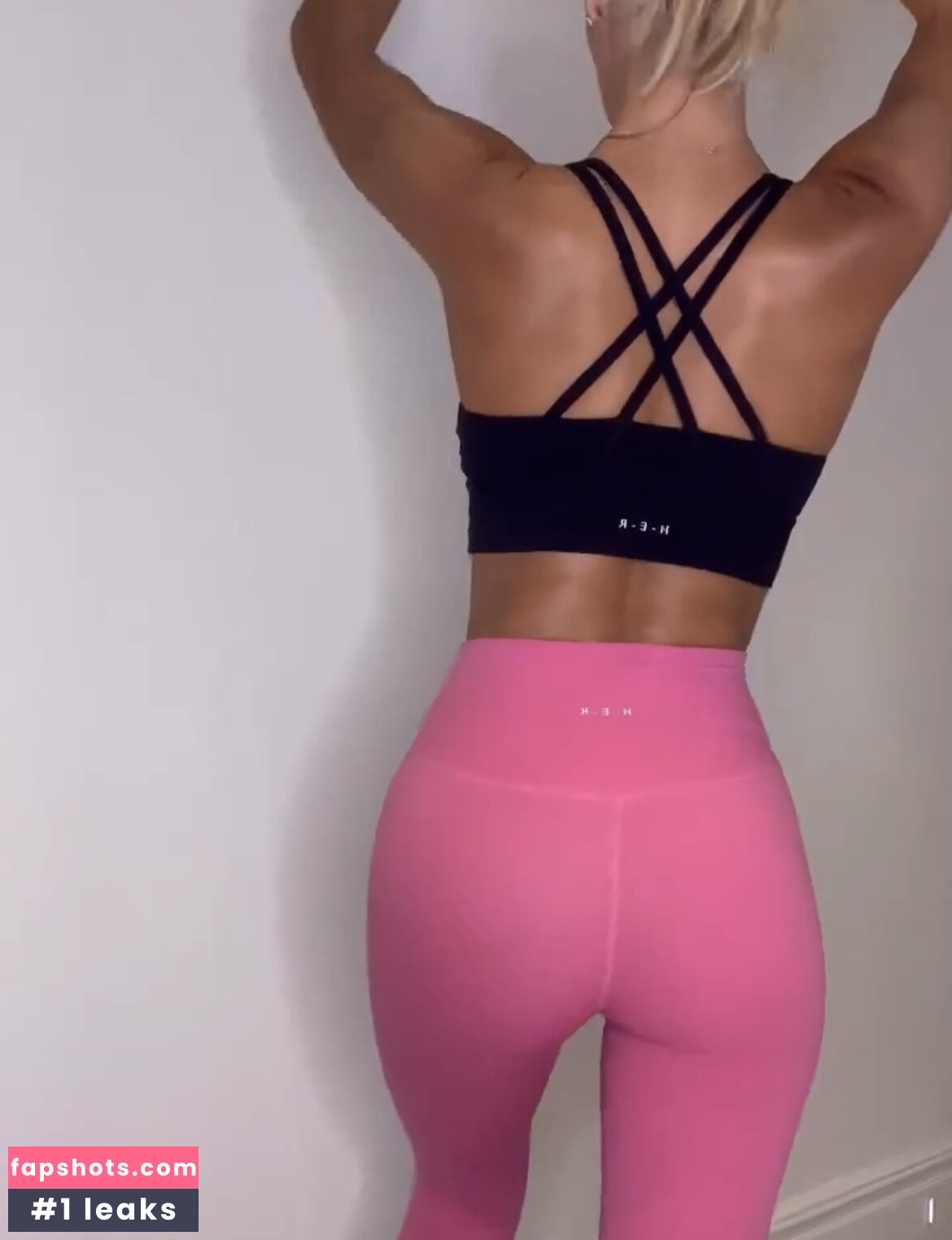 Christine McGuinness gallery photo #216