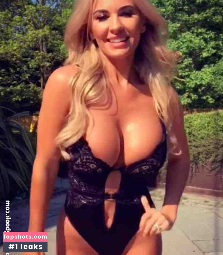 Christine McGuinness gallery photo #464