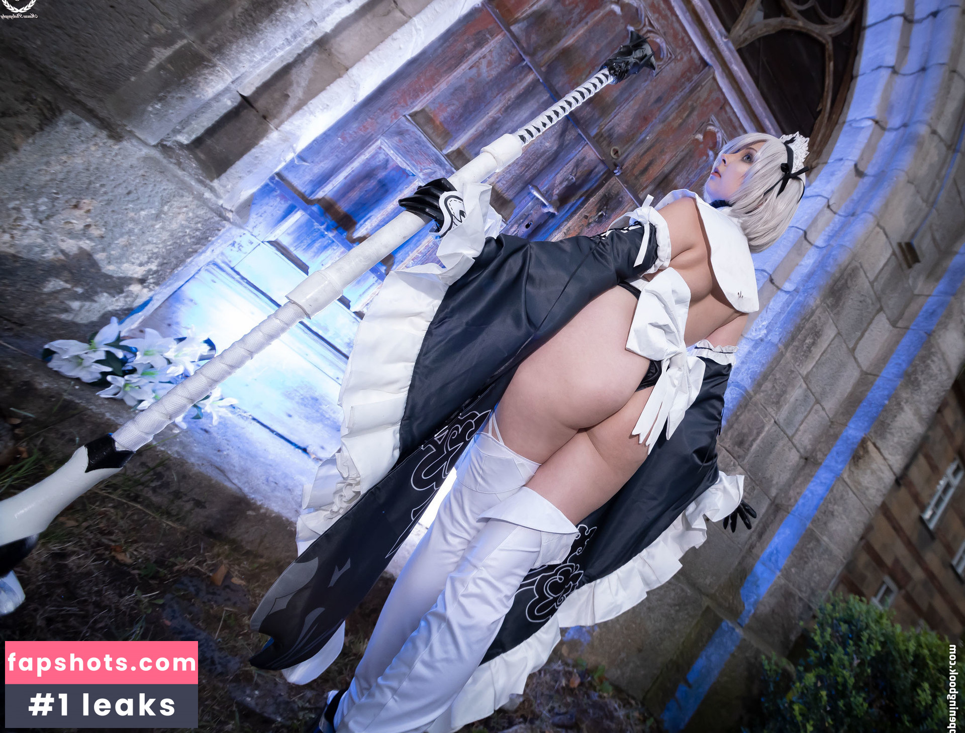 Christine Usi gallery photo #3