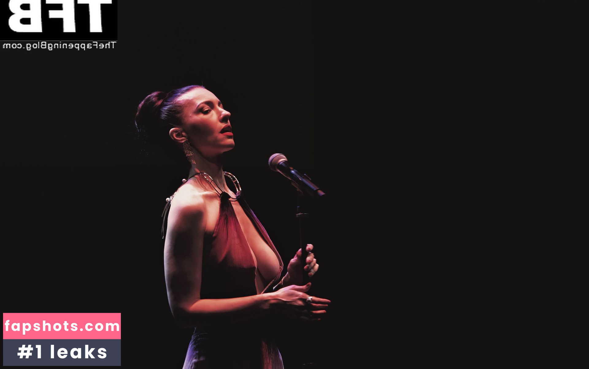 Chrysta Bell Nude Leaks OnlyFans Photos #3 - LeakJerk