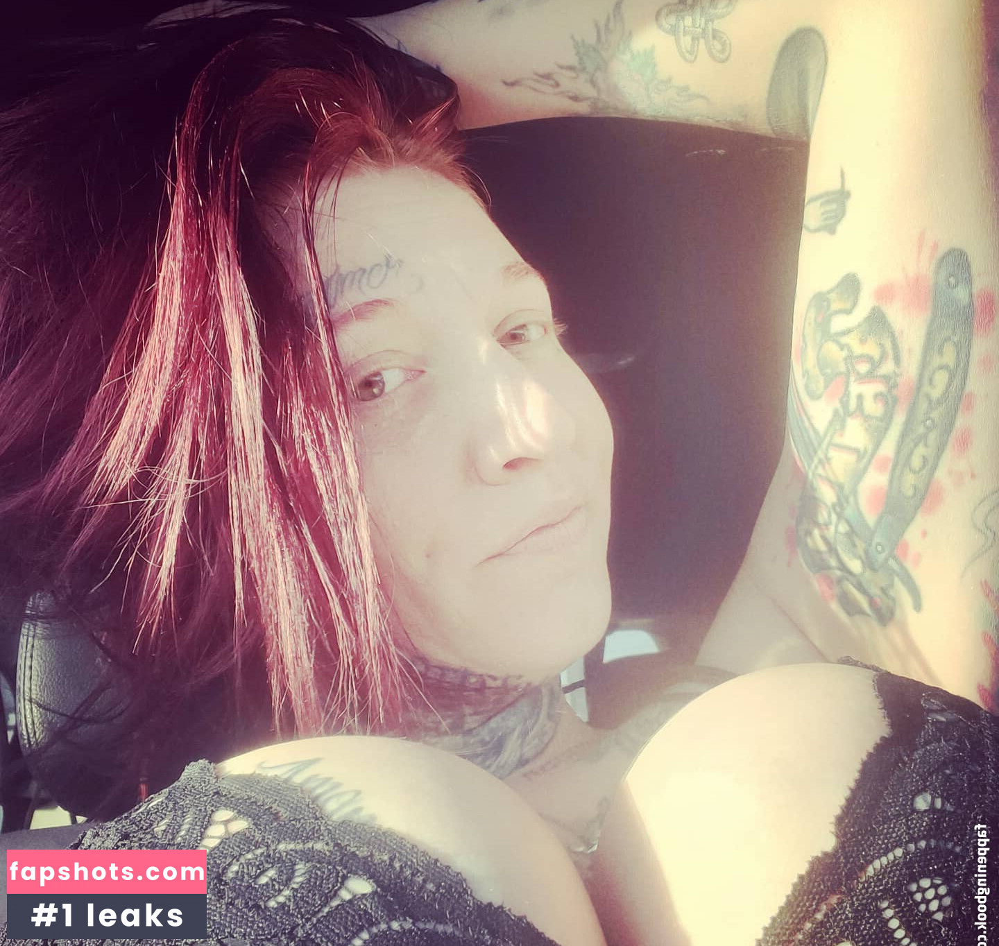 ChrystalNevius gallery photo #5