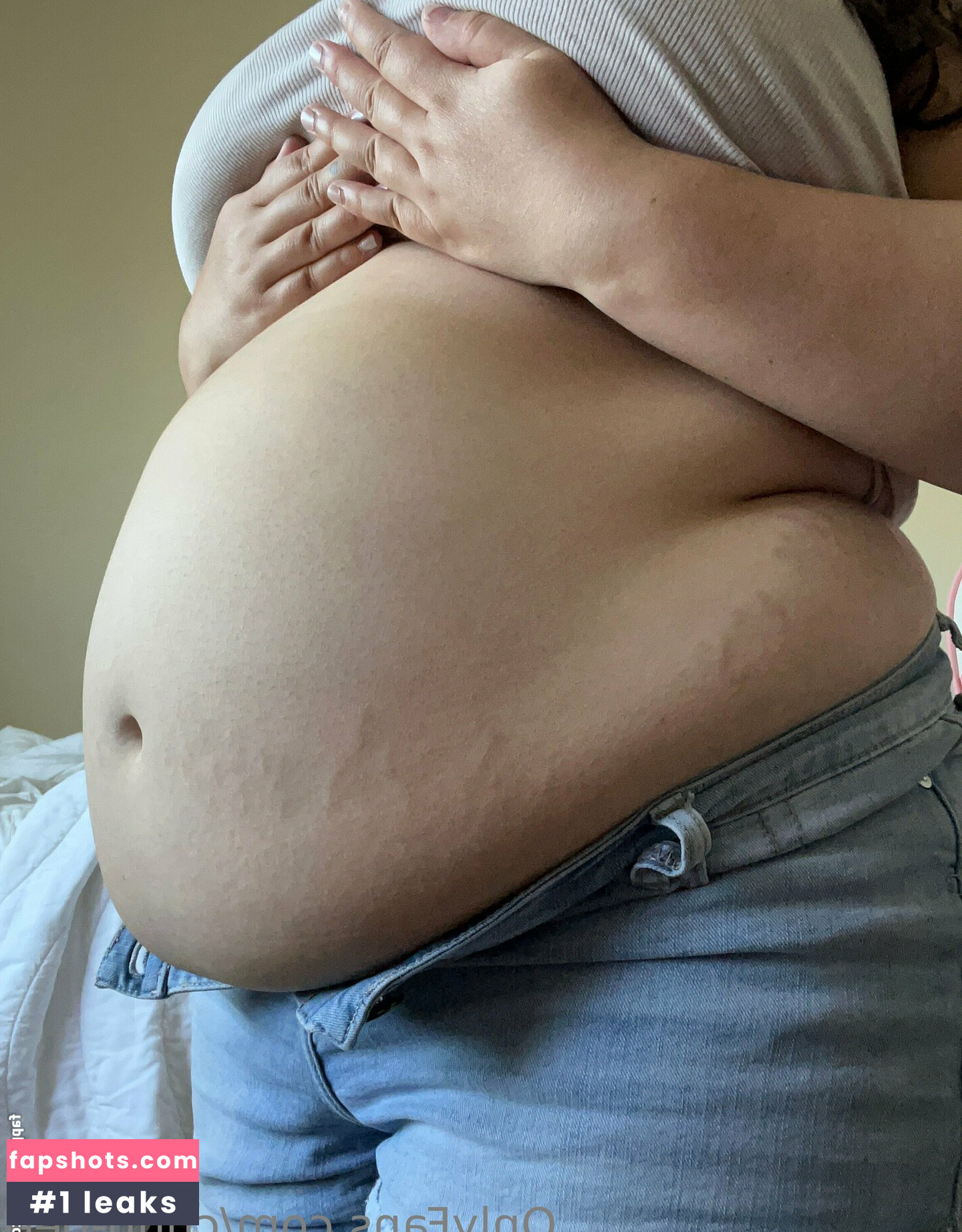 chub-bee Nude Leaks OnlyFans Photos #5 - LeakJerk