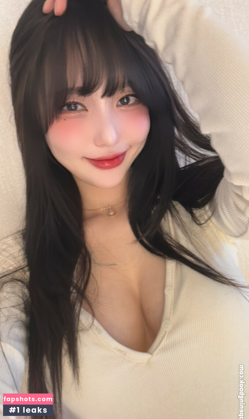 ChuJeong gallery photo #21