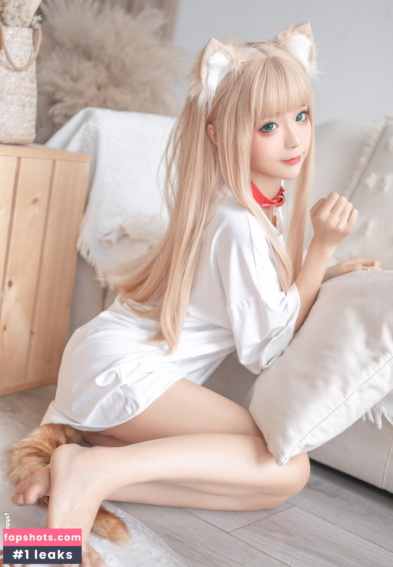 Chun Momo Chunmomo nude babe gallery