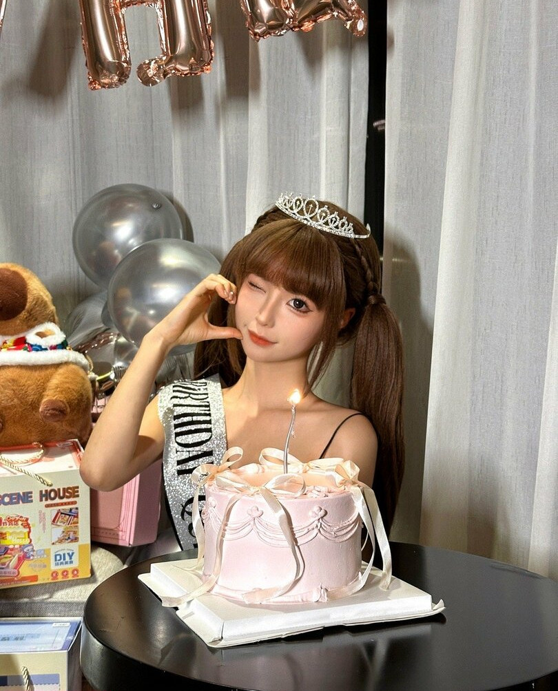 chunmomo gallery photo #1189