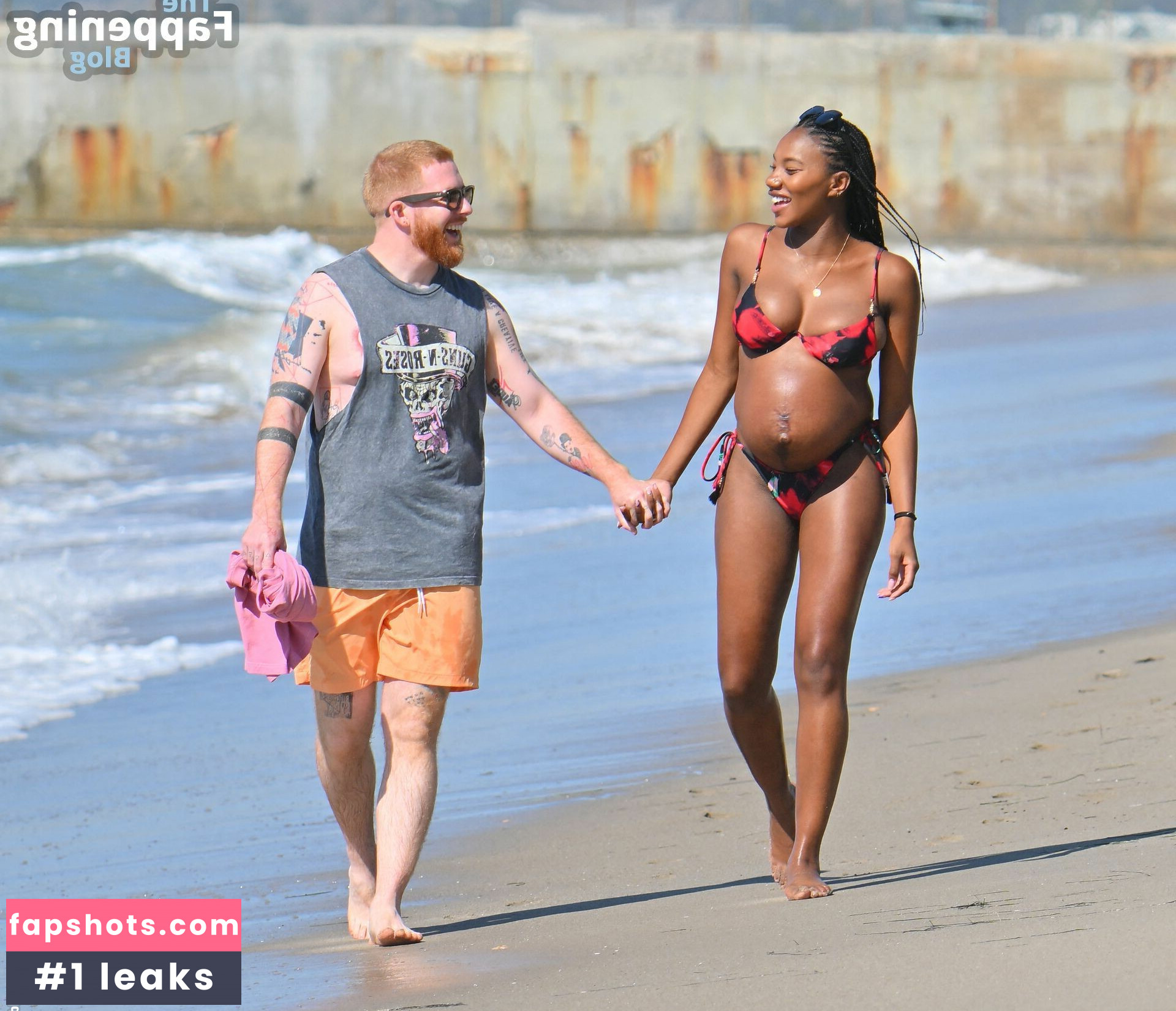 Chyna Mills gallery photo #4