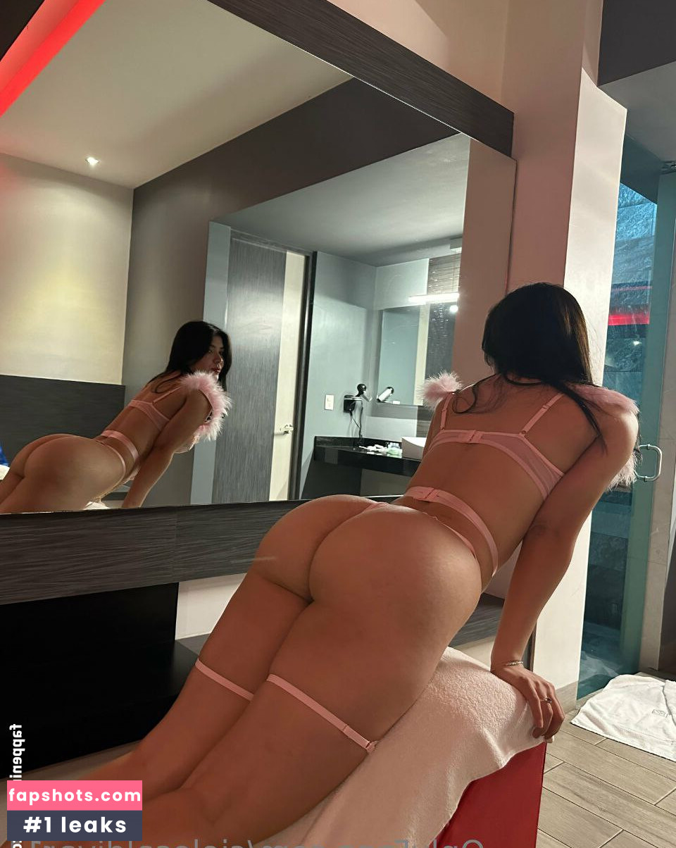 Cielo Saldivar Nude Leaks OnlyFans Photos #15 - LeakJerk