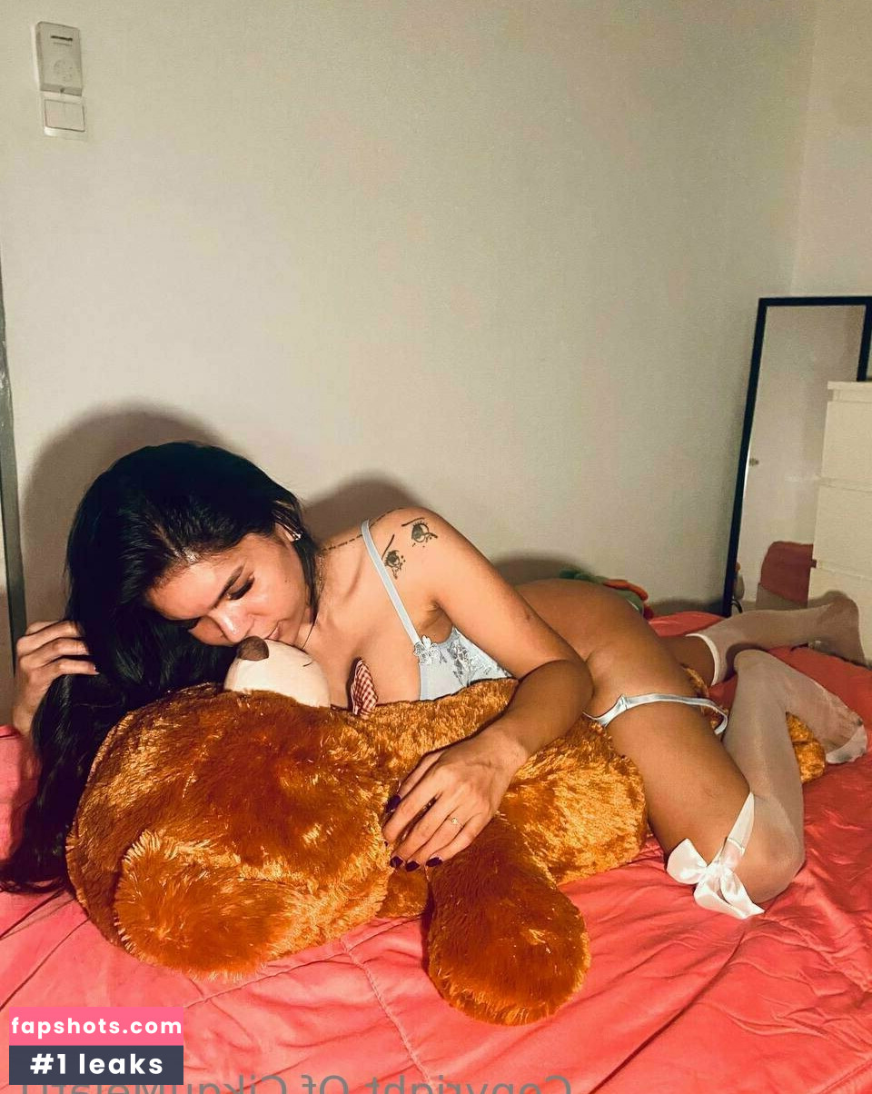 cikgumelati1 gallery photo #10