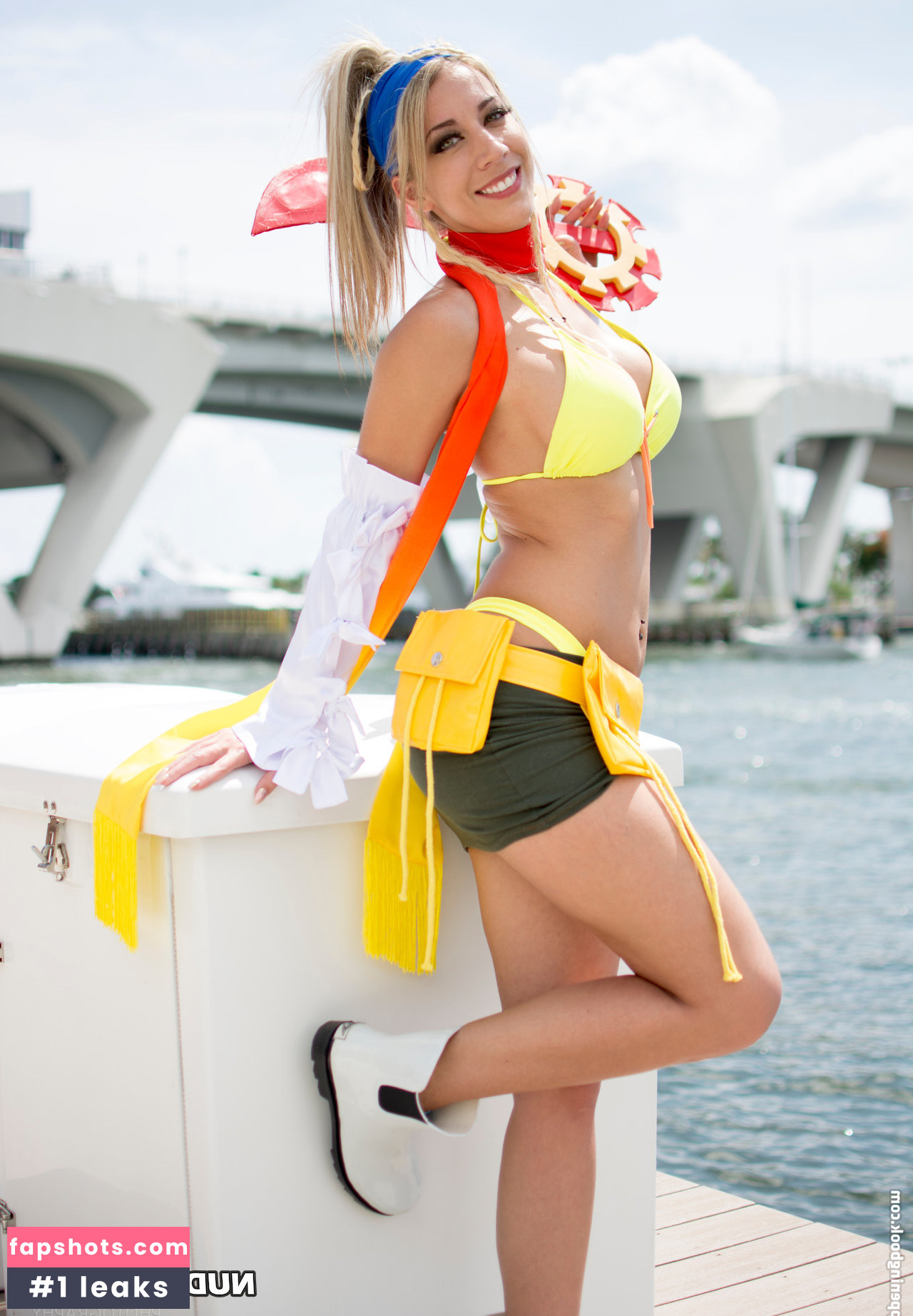 Cindrella Cosplay gallery photo #35