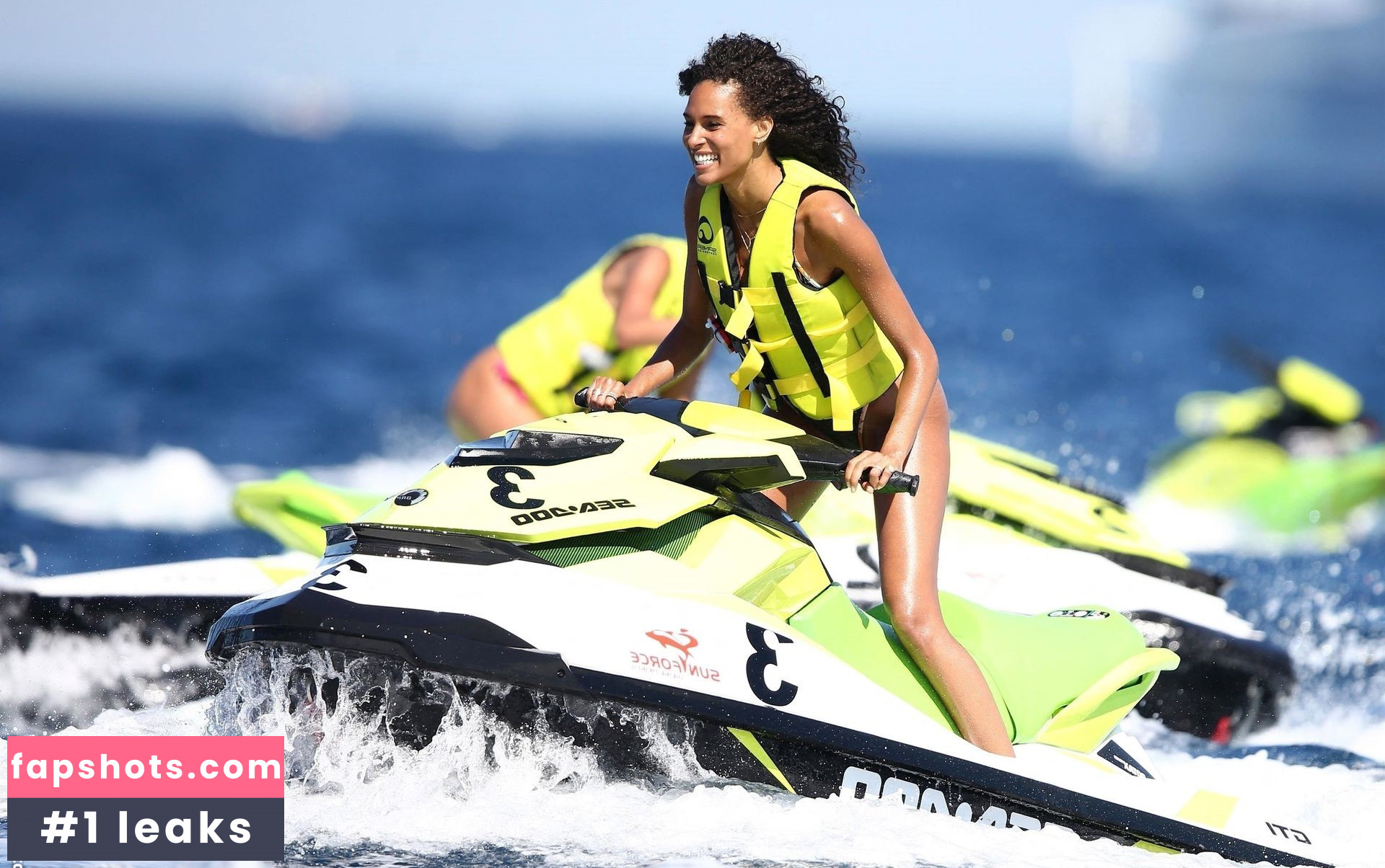 Cindy Bruna gallery photo #237