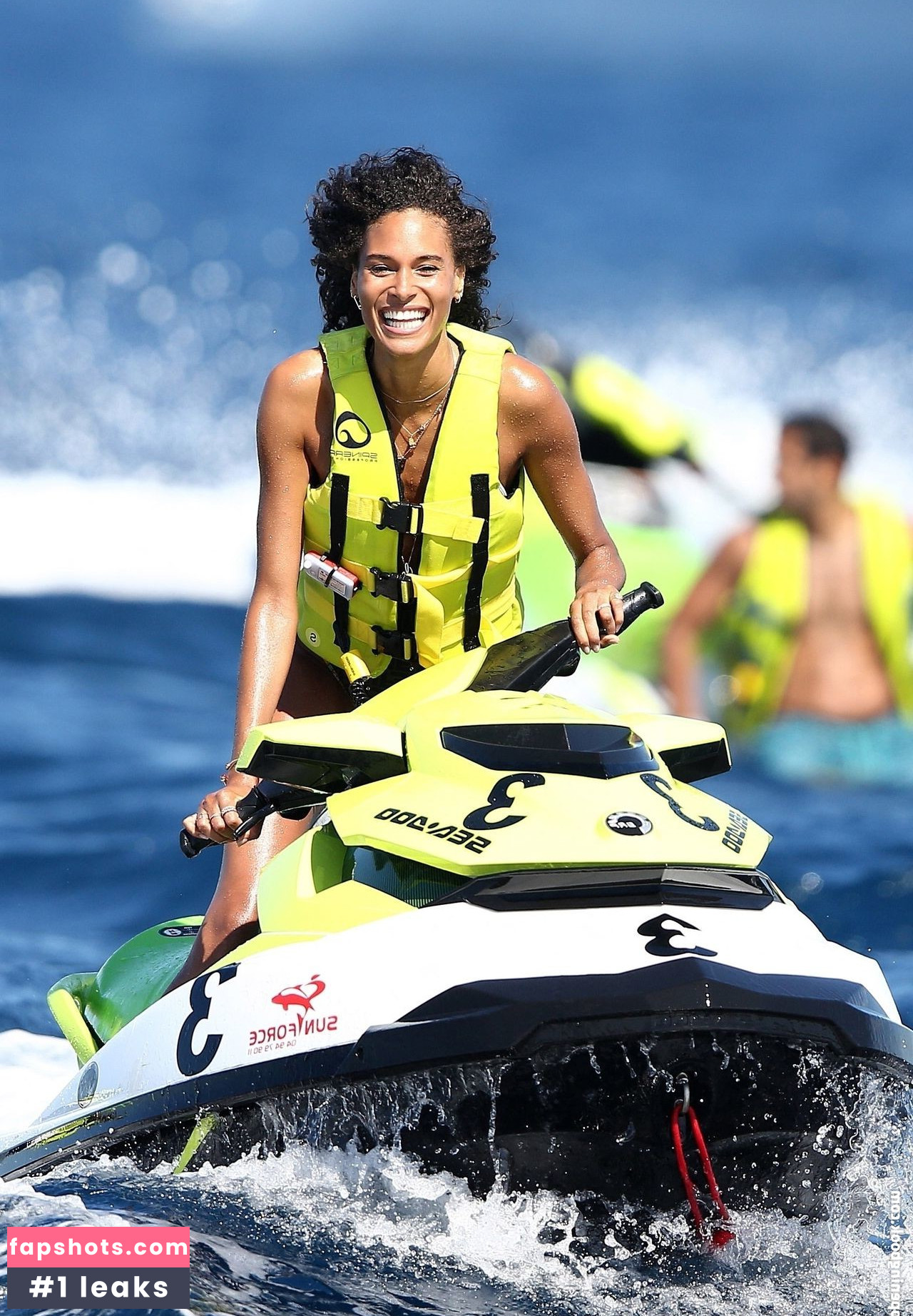 Cindy Bruna gallery photo #273