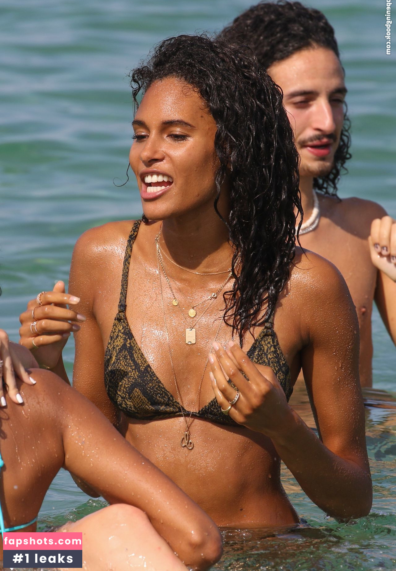 Cindy Bruna gallery photo #287