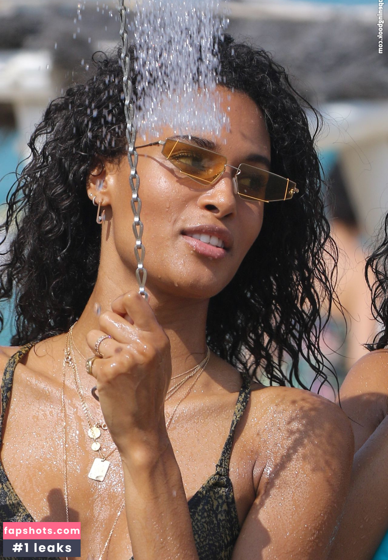 Cindy Bruna gallery photo #317