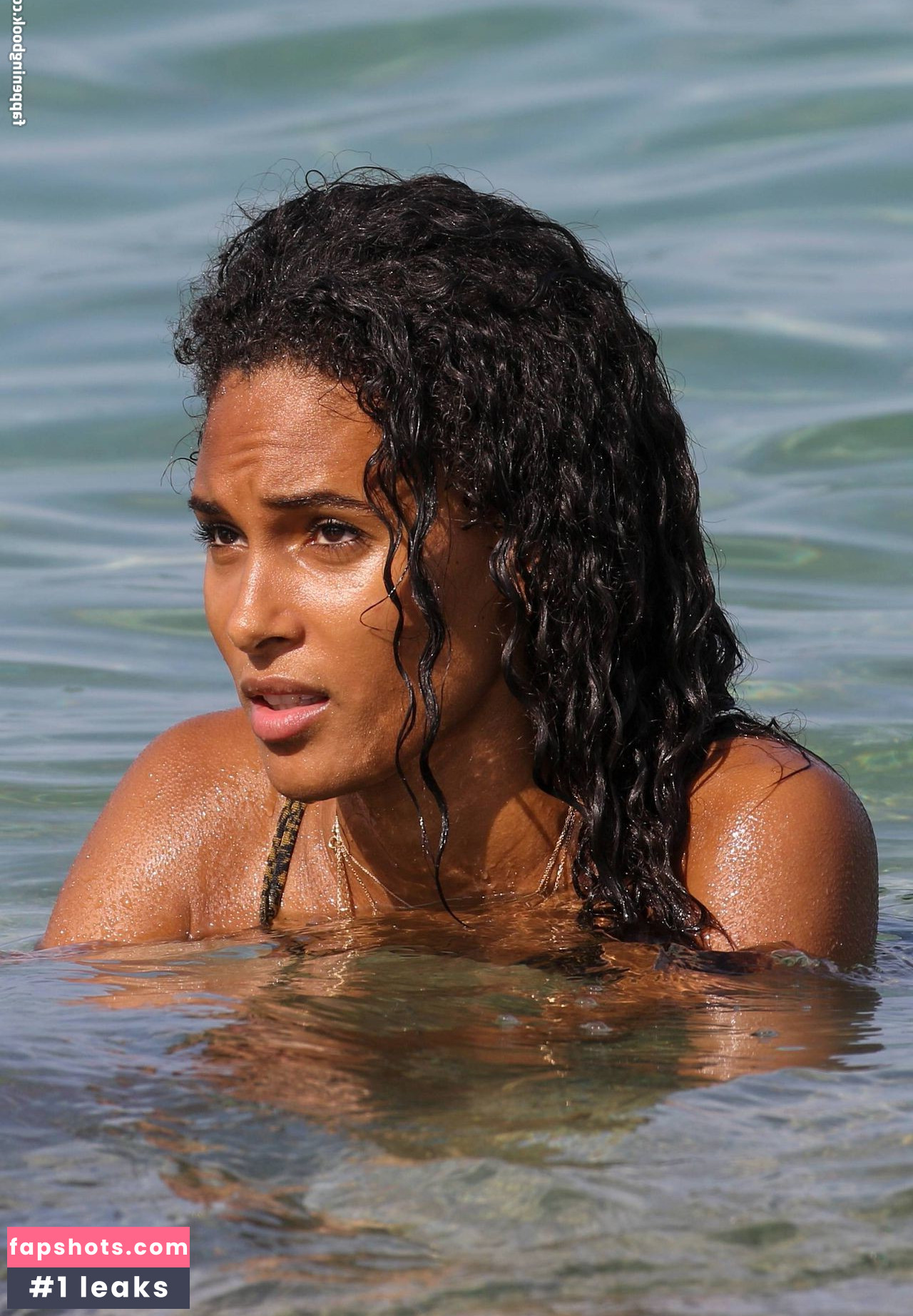 Cindy Bruna gallery photo #334