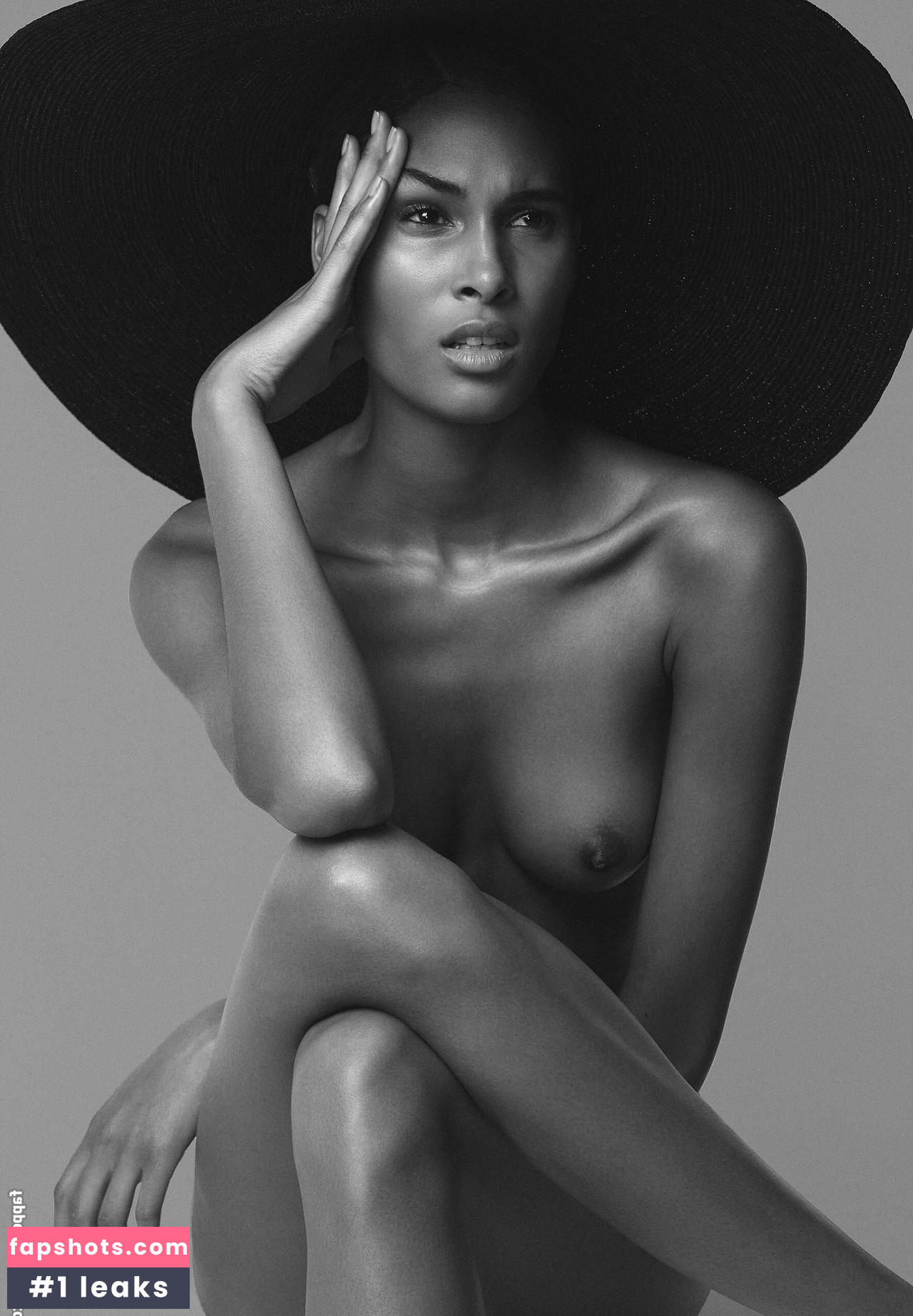 Cindy Bruna gallery photo #356