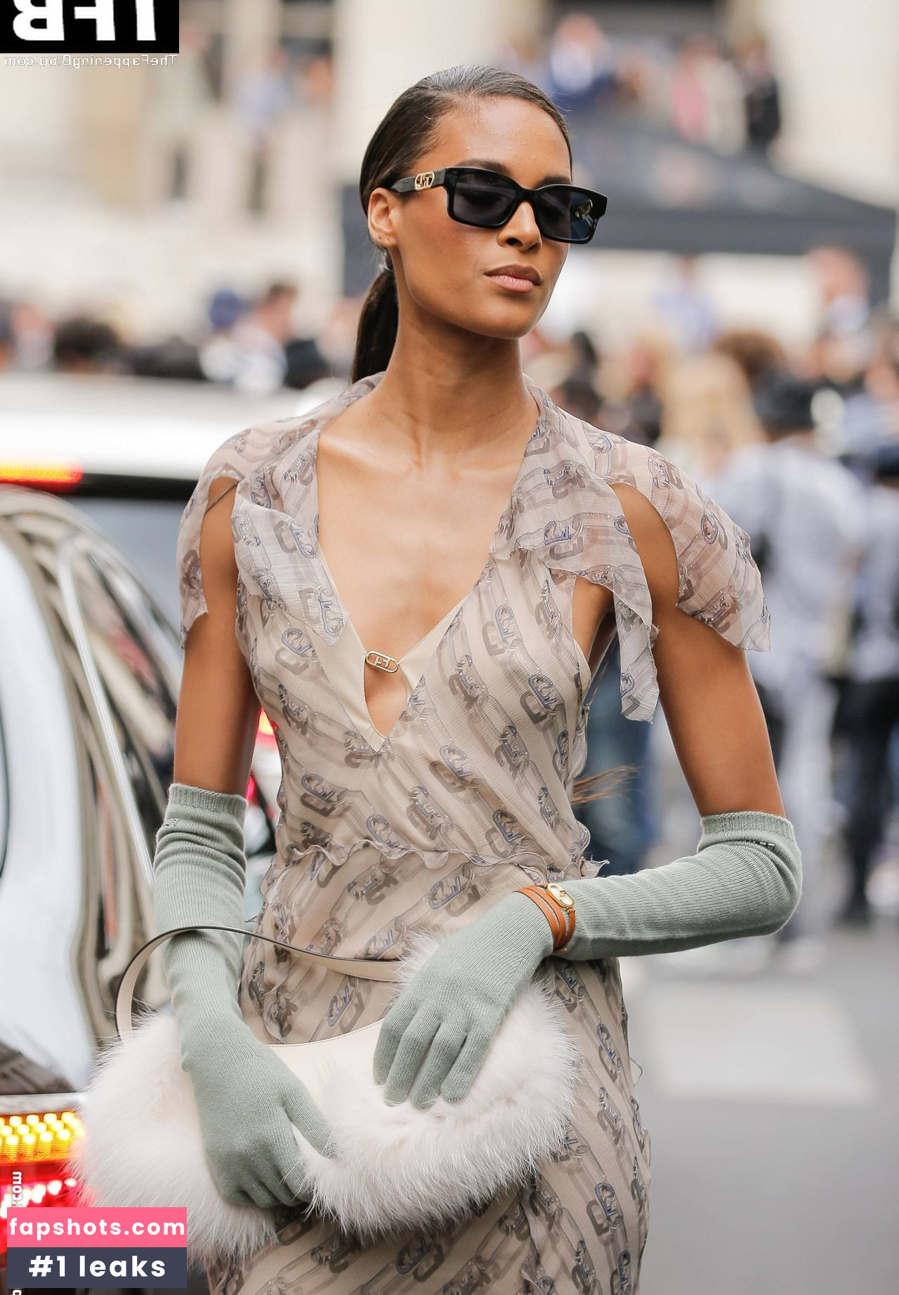 Cindy Bruna gallery photo #40