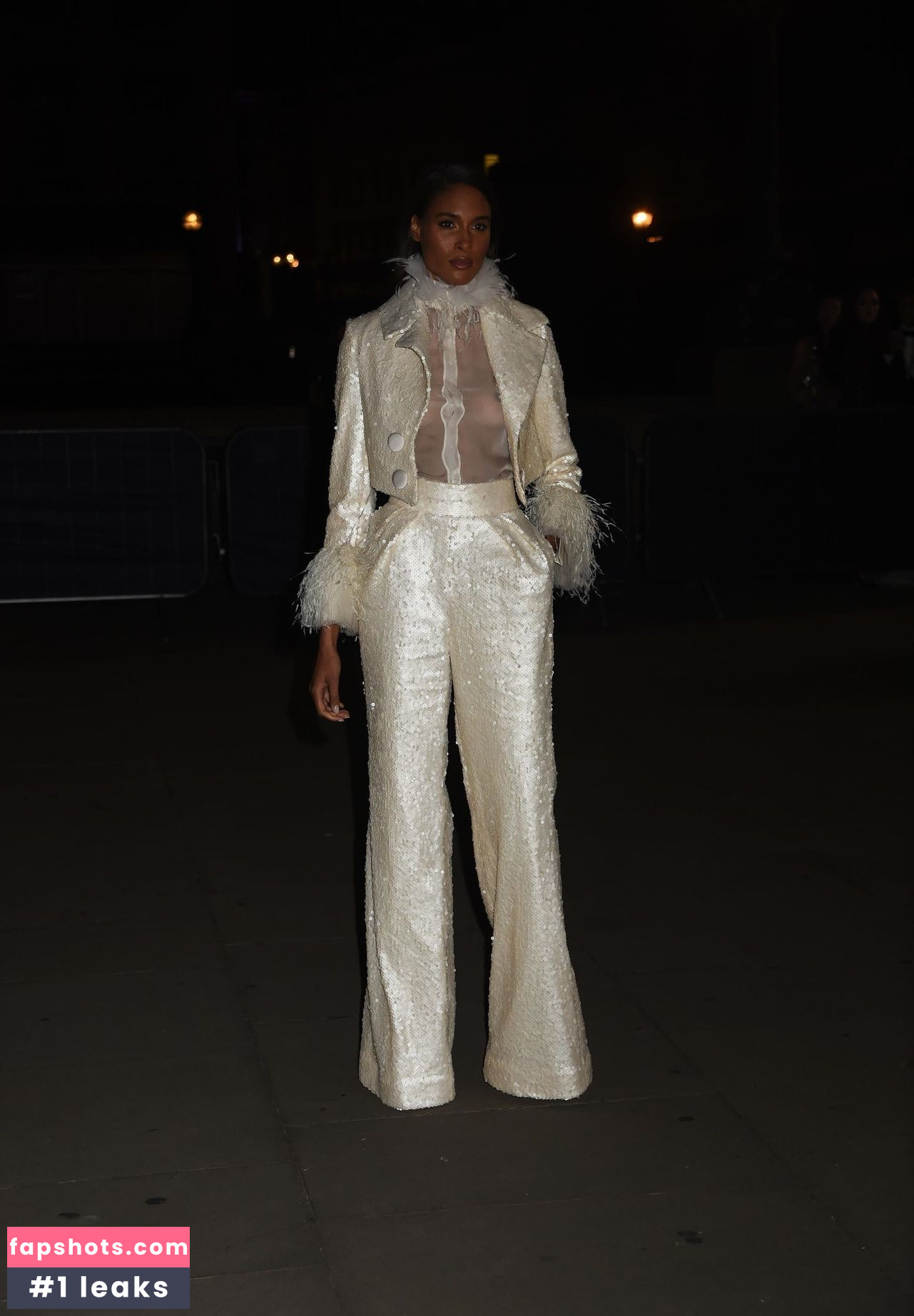 Cindy Bruna gallery photo #415