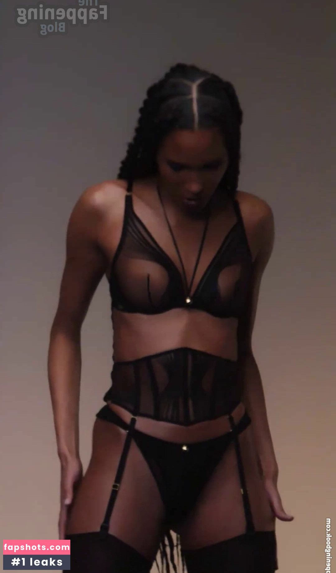 Cindy Bruna gallery photo #6