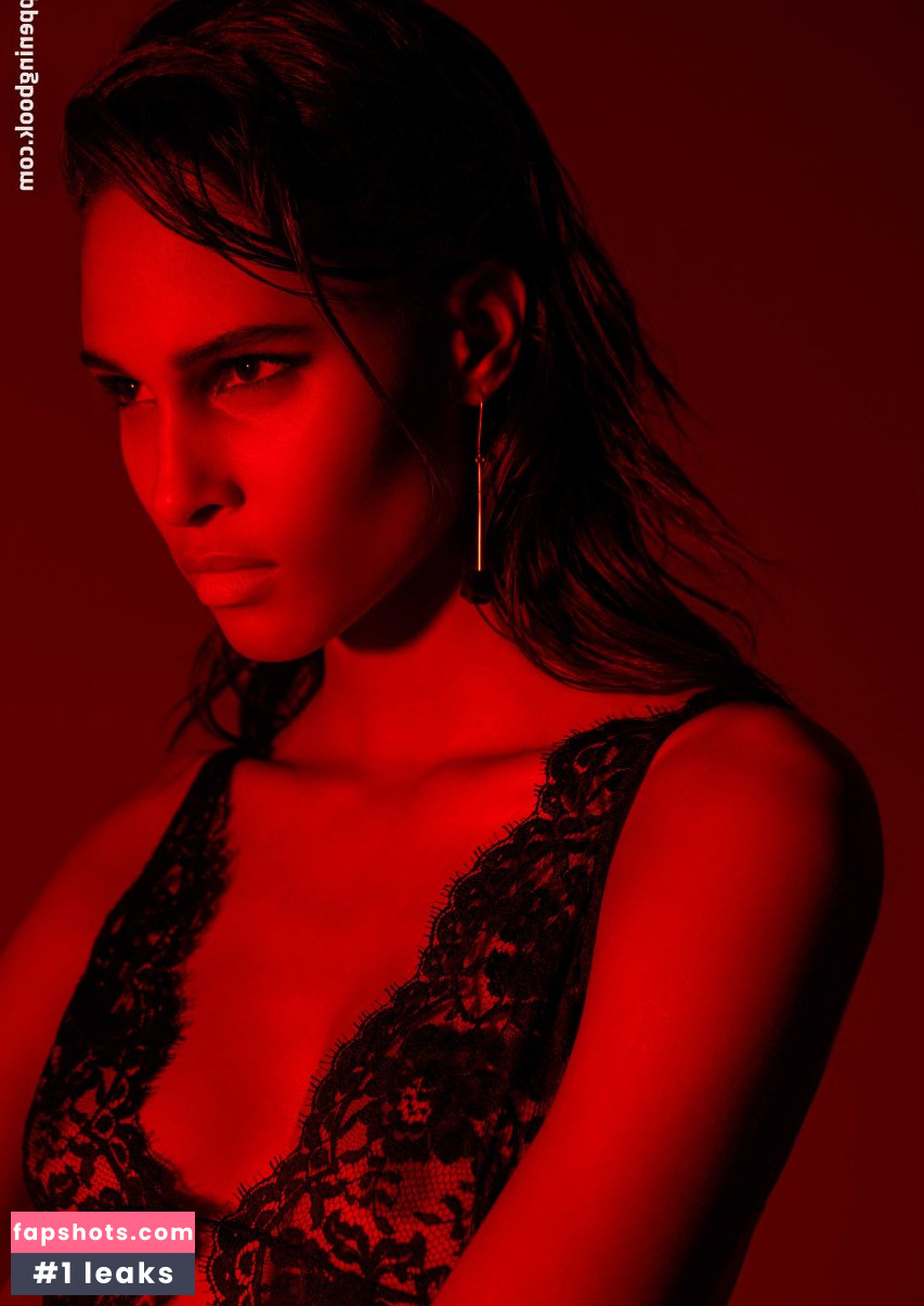 Cindy Bruna gallery photo #541