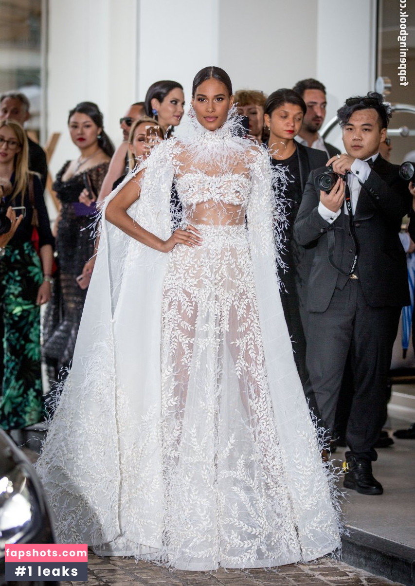 Cindy Bruna gallery photo #547