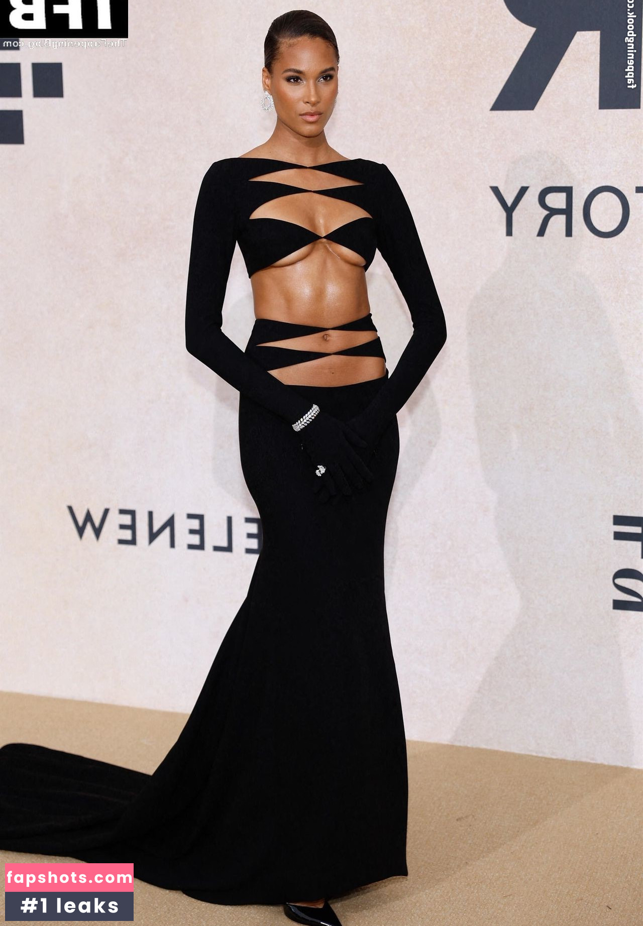 Cindy Bruna gallery photo #57