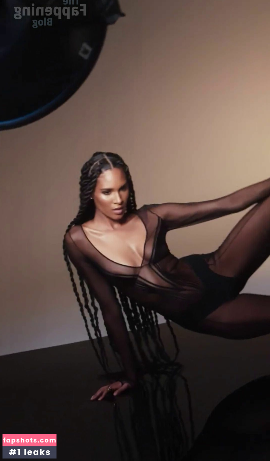 Cindy Bruna gallery photo #10