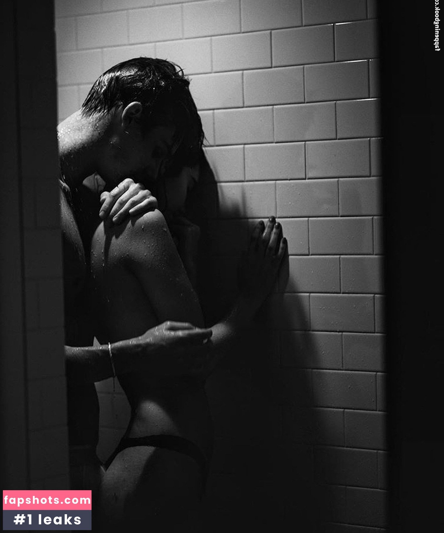 Cindy Mello gallery photo #201