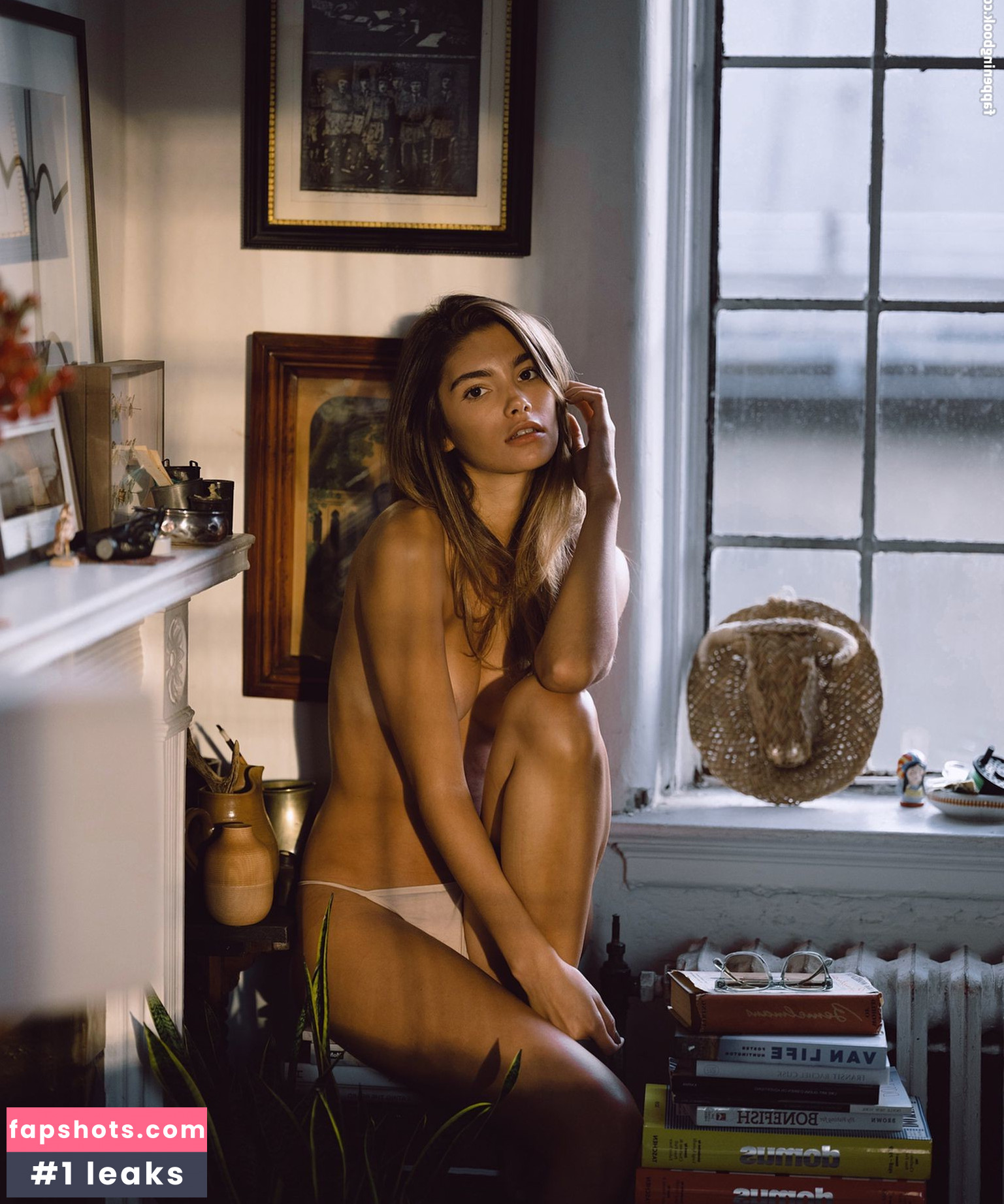 Cindy Mello gallery photo #211