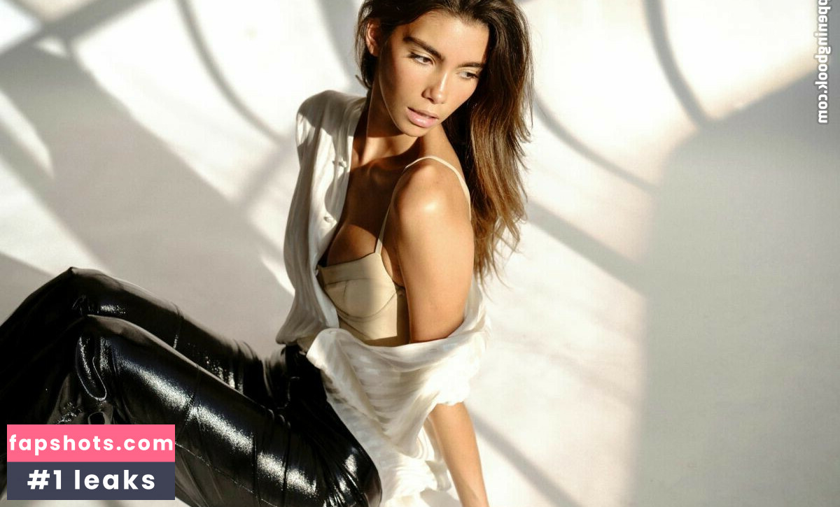 Cindy Mello gallery photo #52