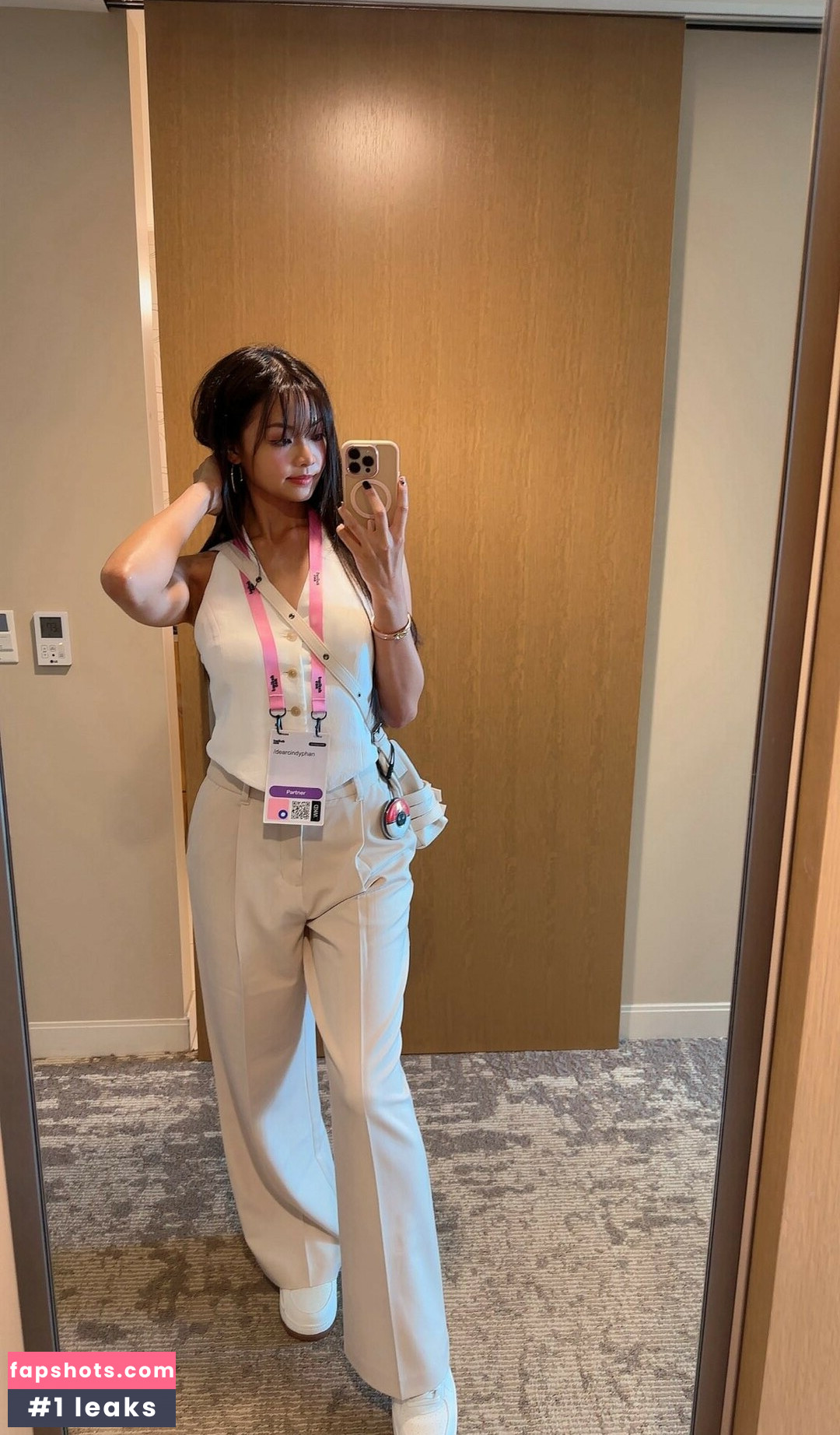 Cindy Phan gallery photo #48