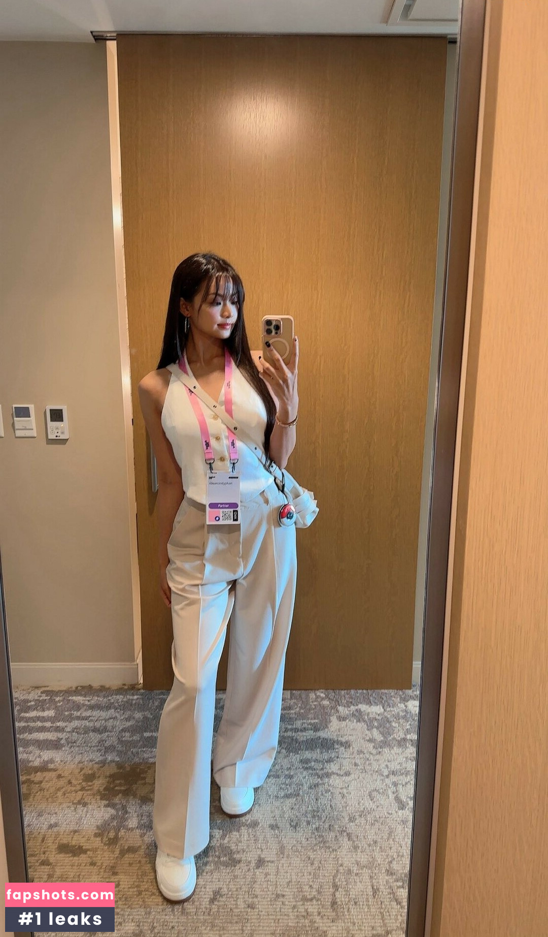 Cindy Phan gallery photo #49