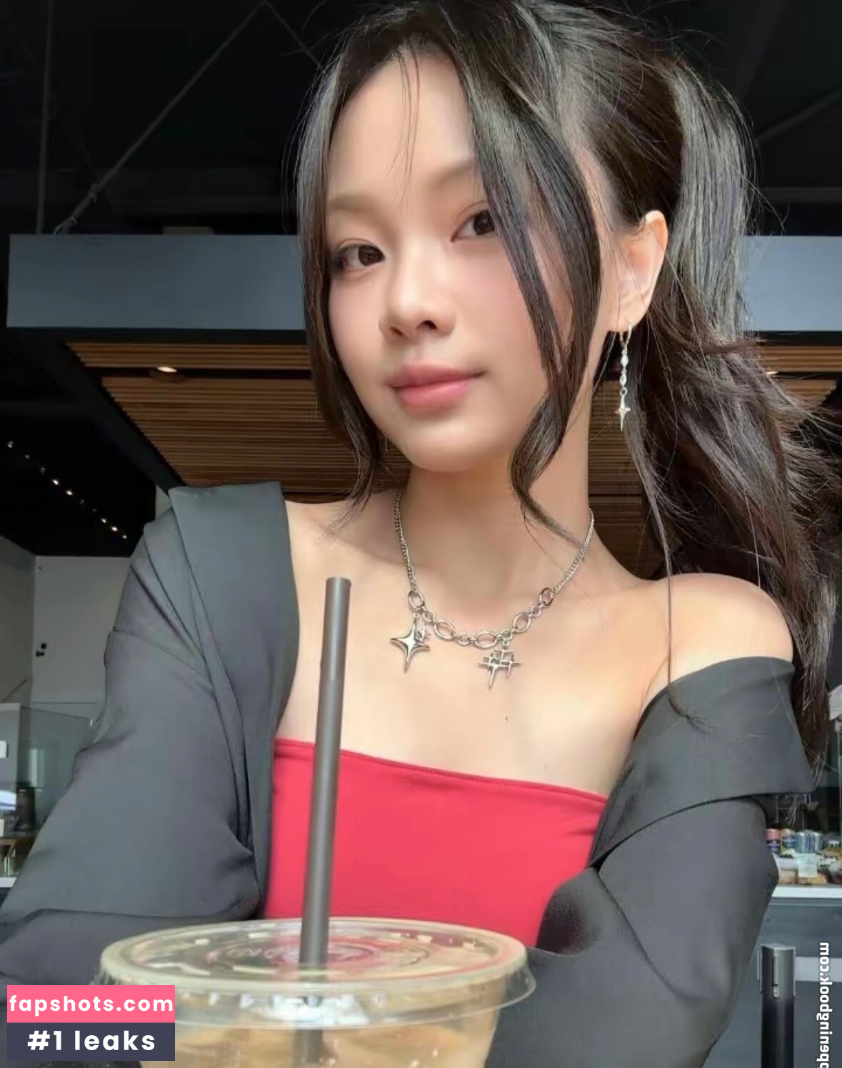 Cindy Phan gallery photo #10