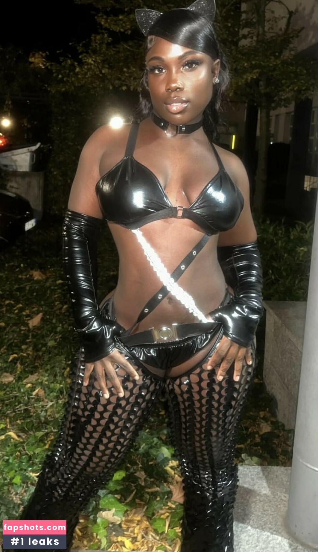 Cire Traore gallery photo #7