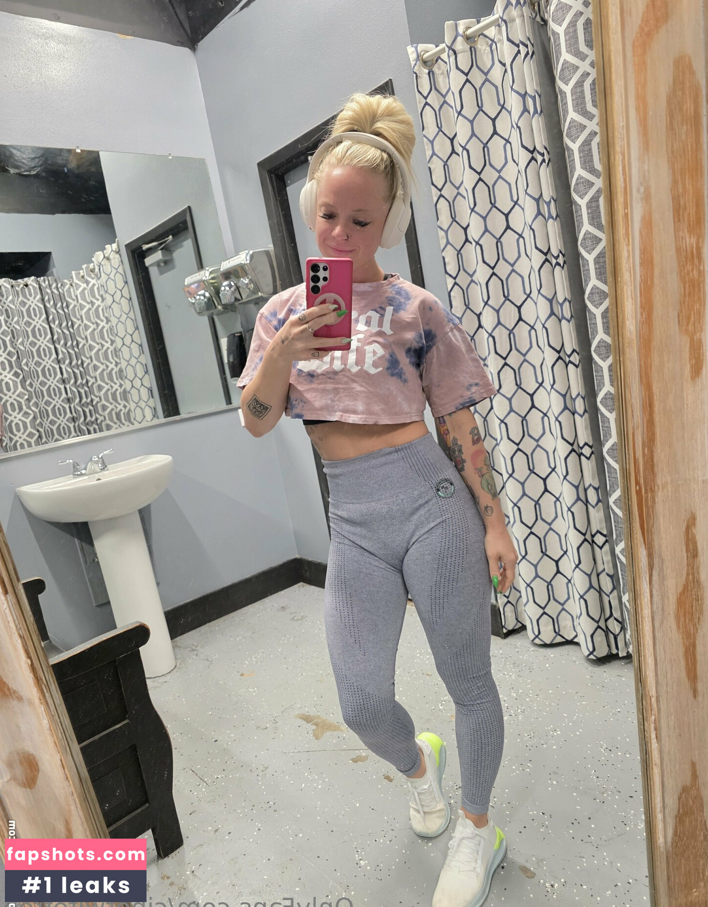 cjhotwifefree Nude Leaks OnlyFans Photos #30 - LeakJerk