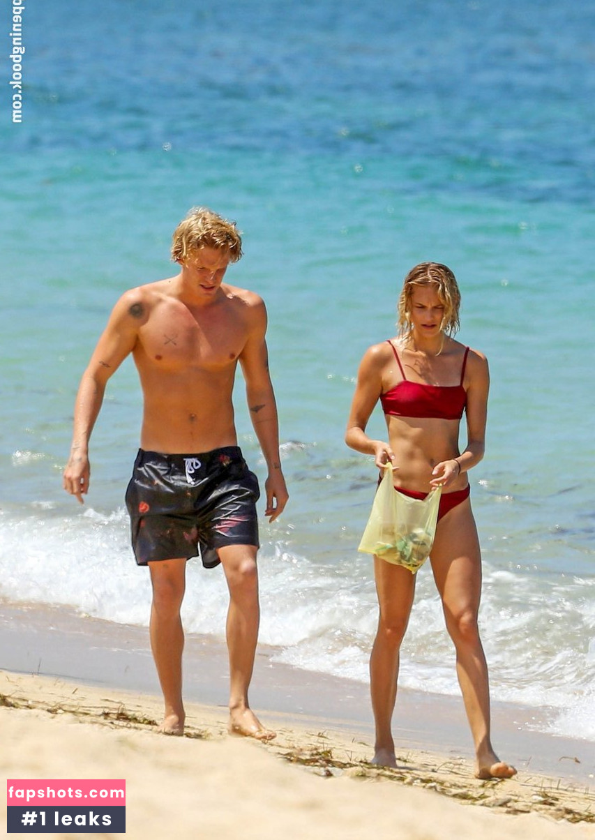 Clair Wuestenberg gallery photo #36