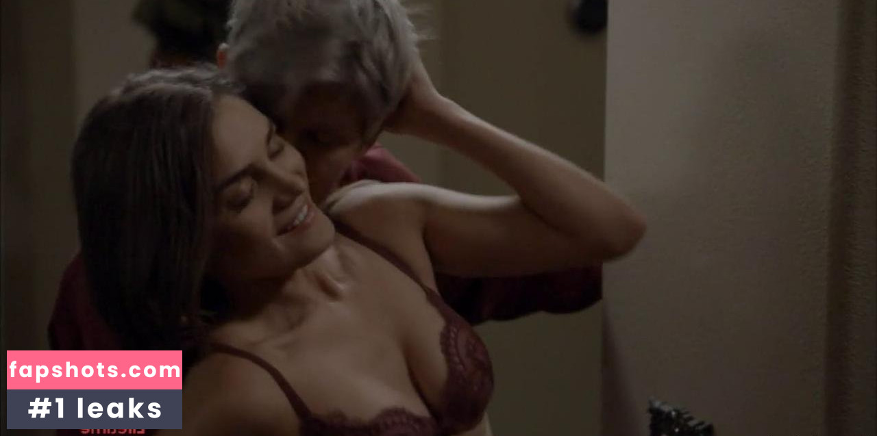 Claire Blackwelder gallery photo #2