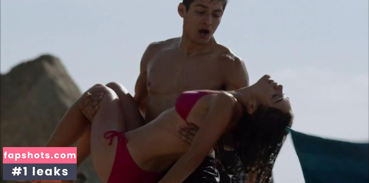 Claire Blackwelder nude babe gallery