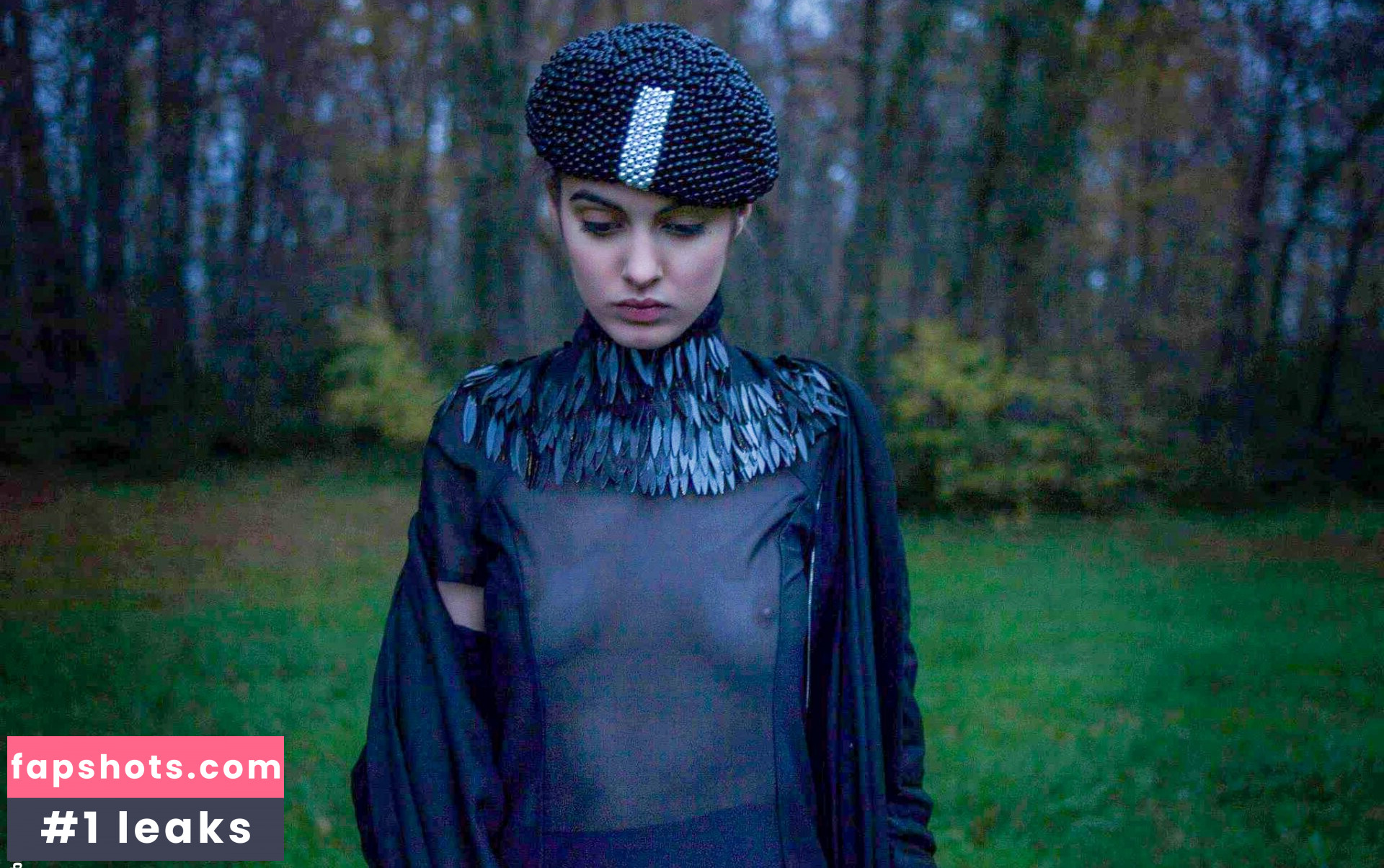 Claire Chust gallery photo #5