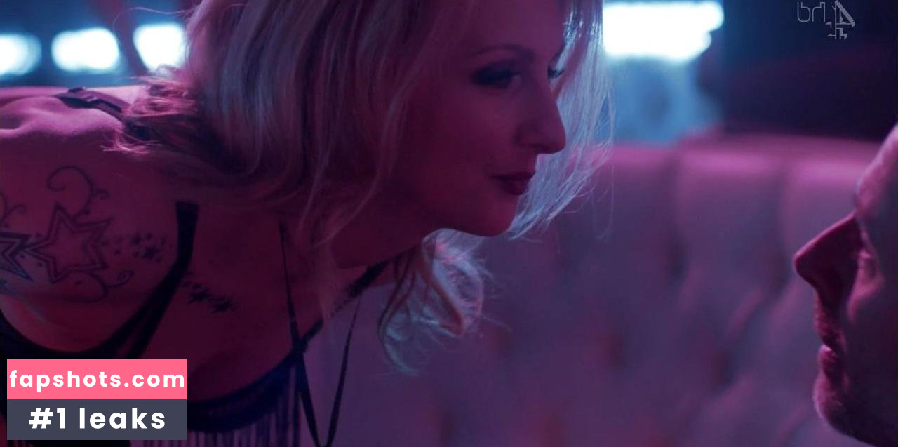 Claire Dargo gallery photo #5