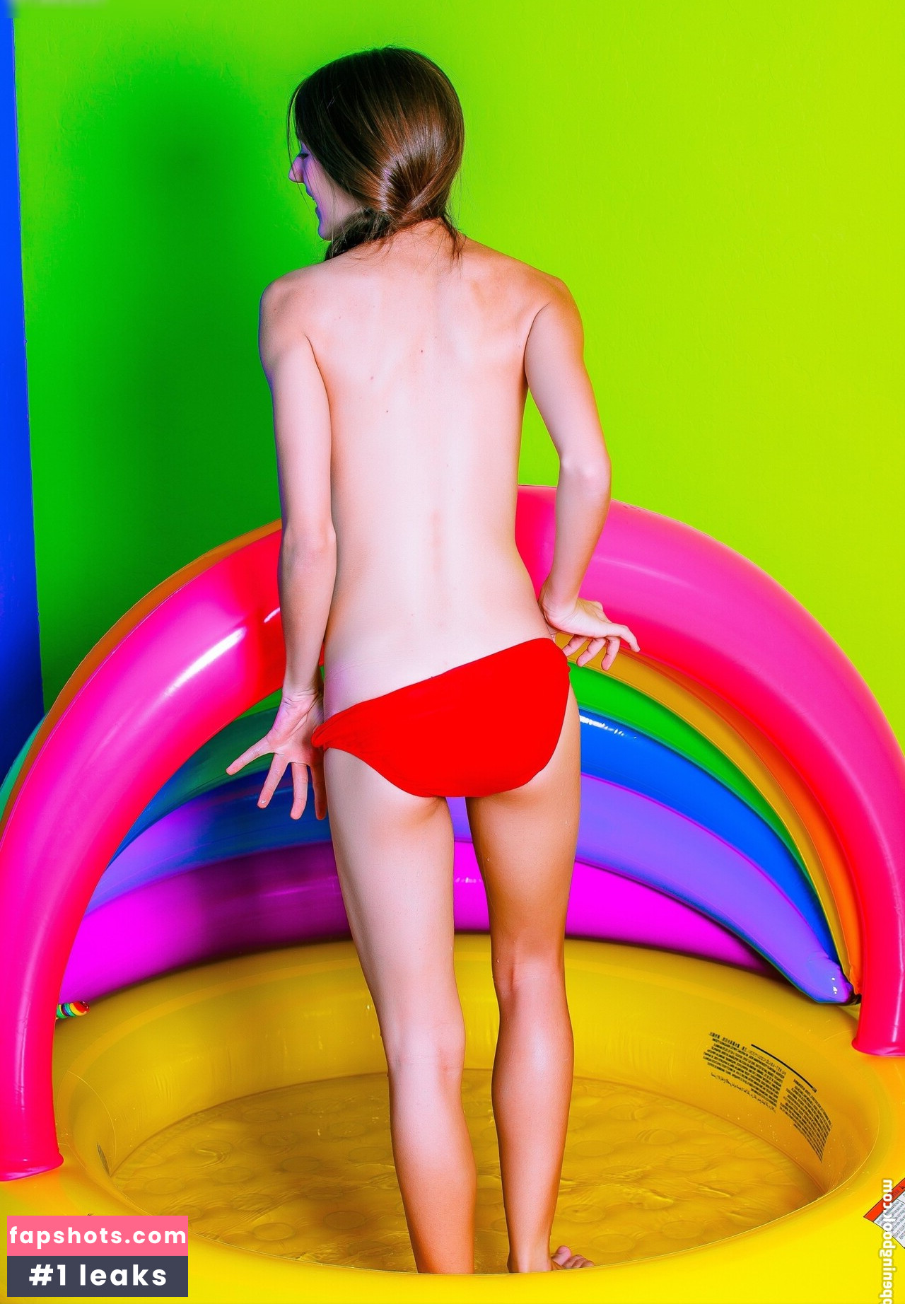 Claire Evans gallery photo #89