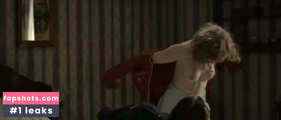 Claire Foy gallery photo #49