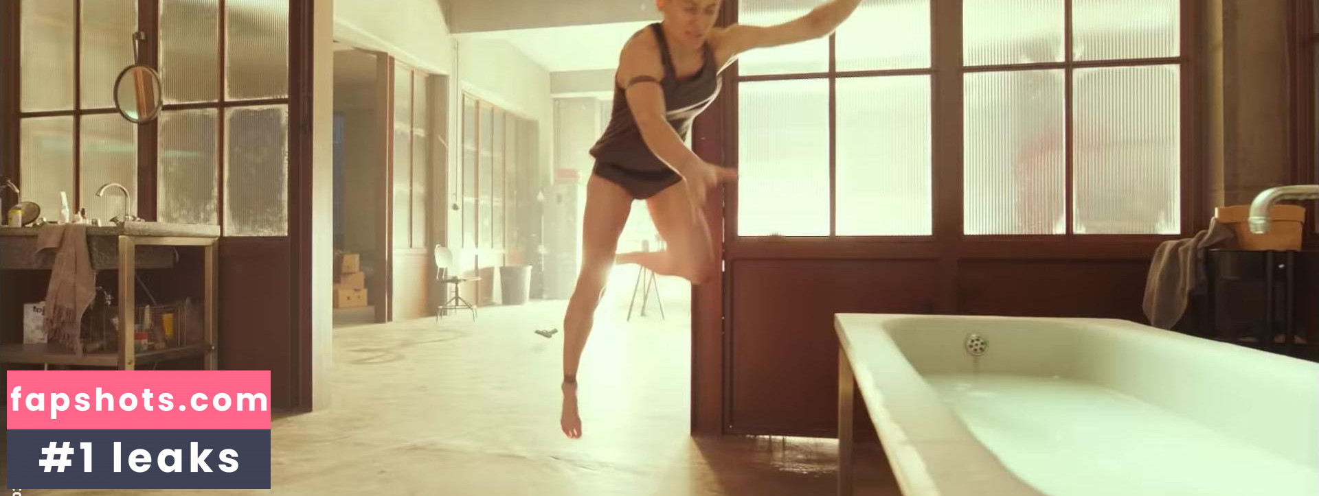 Claire Foy gallery photo #53