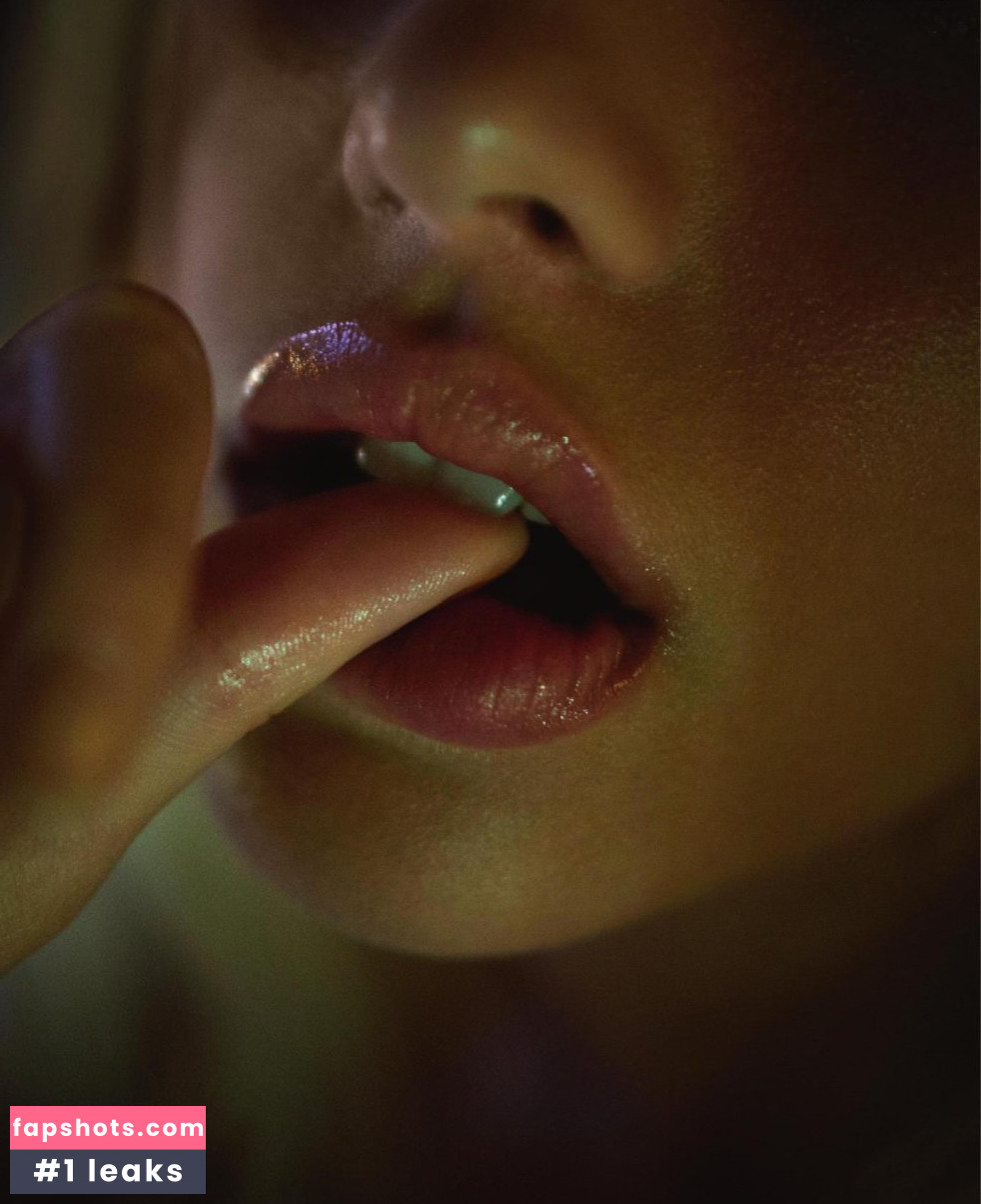 Claire Fromaigeat gallery photo #12