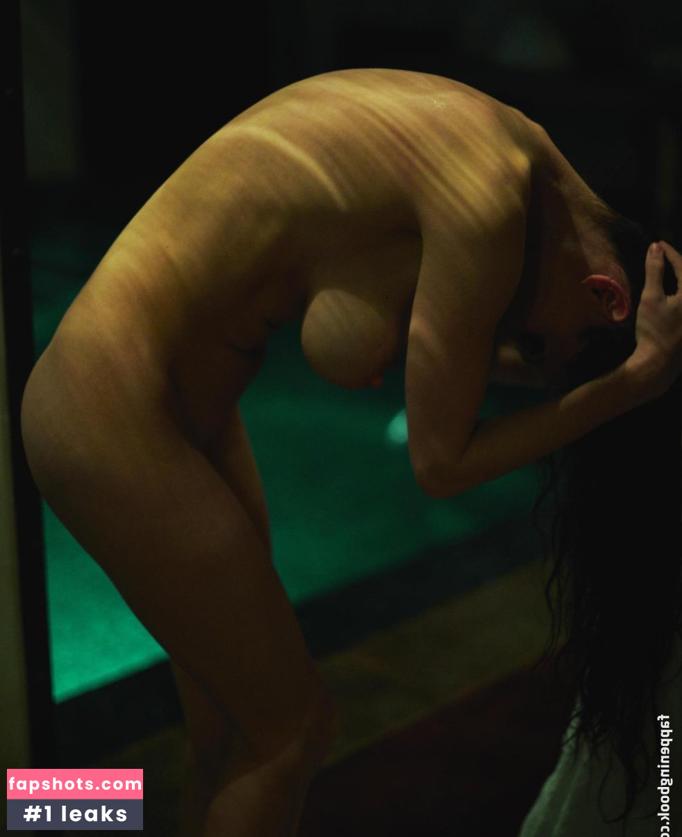 Claire Fromaigeat gallery photo #5