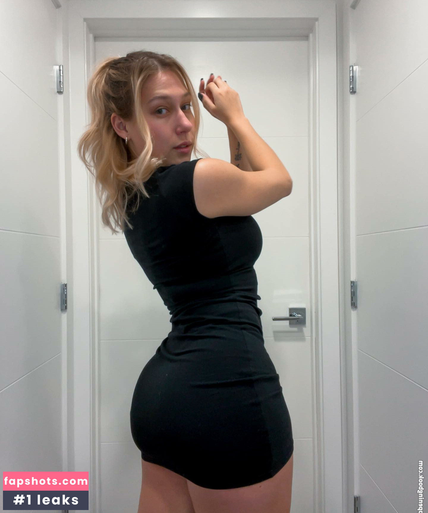 Claire Grimes Nude Leaks OnlyFans Photos #290 - LeakJerk