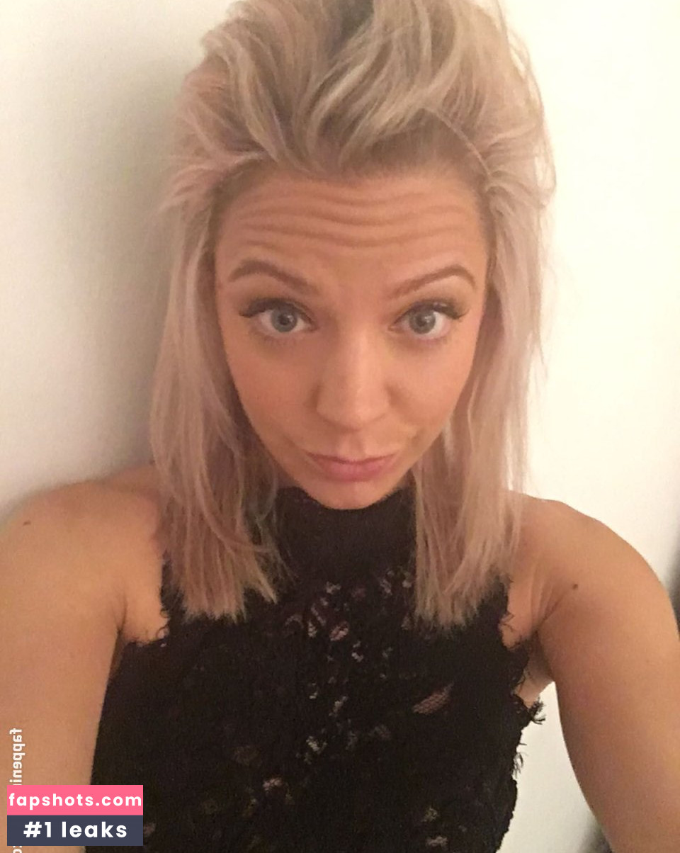 Claire Hutchings gallery photo #104