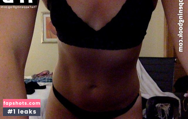 Claire Hutchings Filtración Desnuda OnlyFans Foto #21 - Fapshots