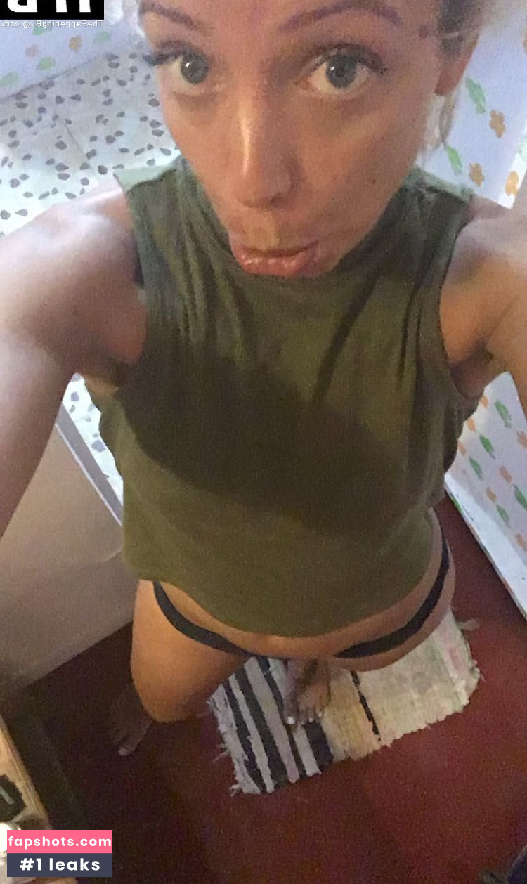 Claire Hutchings Filtración Desnuda OnlyFans Foto #53 - Fapshots