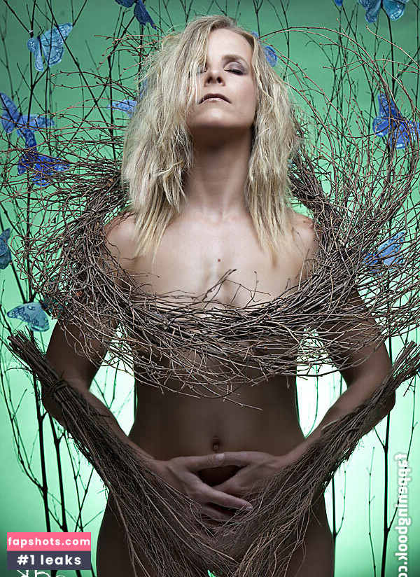 Claire Irons Nude Leaks OnlyFans Photos #4 - LeakJerk