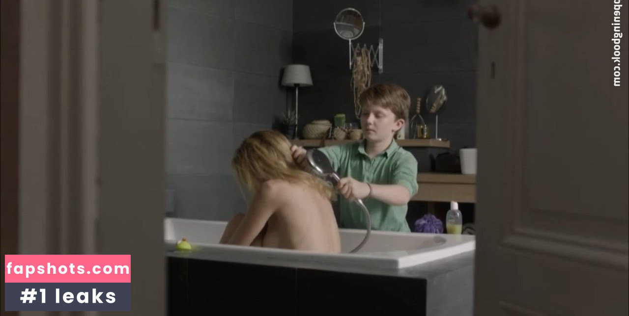 Claire Keim Nude Leaks OnlyFans Photos #21 - LeakJerk